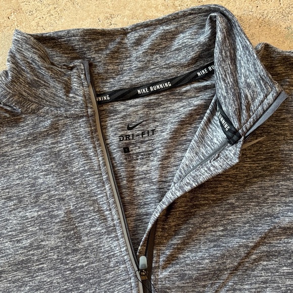 Nike Running dri-fit size small Heather Gray Quarter-Zip Top - Picture 2 of 5